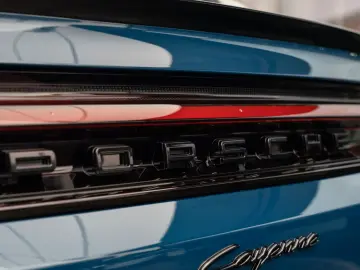 Porsche Cayenne E-Hybrid Coupe Black Edition HA