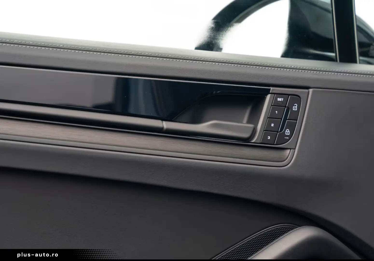 Porsche Cayenne E-Hybrid Coupe Black Edition HA