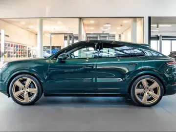 Porsche Cayenne E-Hybrid Coupe Black Edition PTS