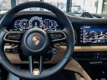 Porsche Cayenne E-Hybrid Coupe Black Edition PTS