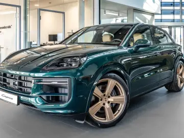 Porsche Cayenne E-Hybrid Coupe Black Edition PTS