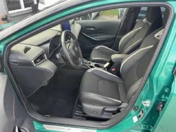 Toyota Corolla 2 0 Hybrid GR Sport