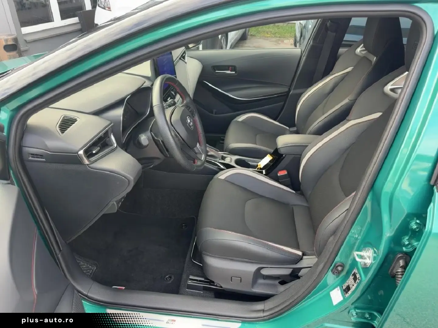 Toyota Corolla 2 0 Hybrid GR Sport