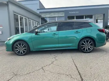 Toyota Corolla 2 0 Hybrid GR Sport