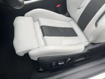 BMW M4 M xDrive Competition HUD Navi Harman Kardon