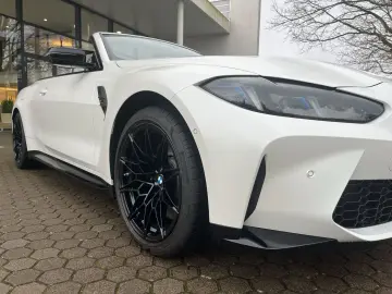 BMW M4 M xDrive Competition HUD Navi Harman Kardon