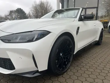 BMW M4 M xDrive Competition HUD Navi Harman Kardon