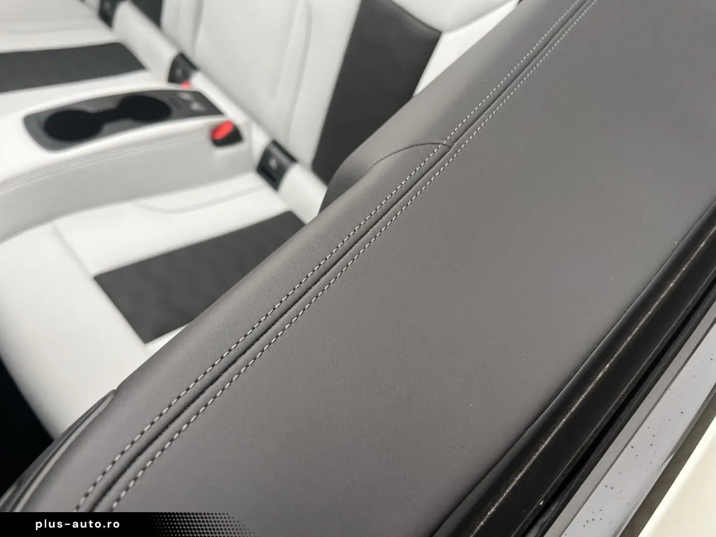 BMW M4 M xDrive Competition HUD Navi Harman Kardon