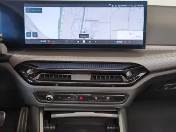 BMW M4 Competition Cabrio mit M xDrive LED DAB KomfZ