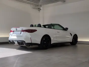 BMW M4 Competition Cabrio mit M xDrive LED DAB KomfZ