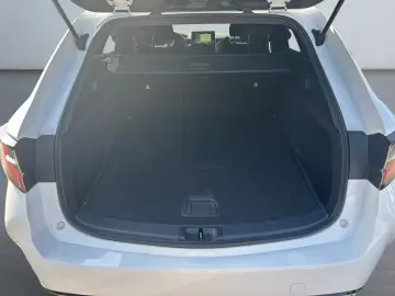 Toyota Corolla 1.8 Hybrid Business Edition