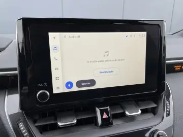 Toyota Corolla Touring Sports 1.8 Dynamic e-CVT Busines