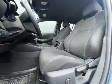 Toyota Corolla Touring Sports 1.8 Dynamic e-CVT Busines