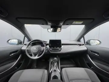 Toyota Corolla Touring Sports 1.8 Dynamic e-CVT Busines