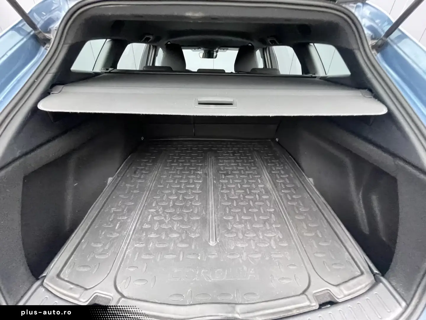 Toyota Corolla Touring Sports 1.8 Dynamic e-CVT Busines