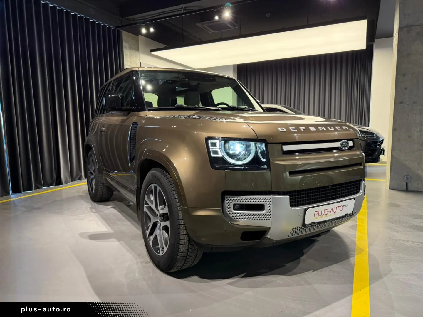 Land Rover Defender 90 2024 3.0 benzina 400CP GARANTIE