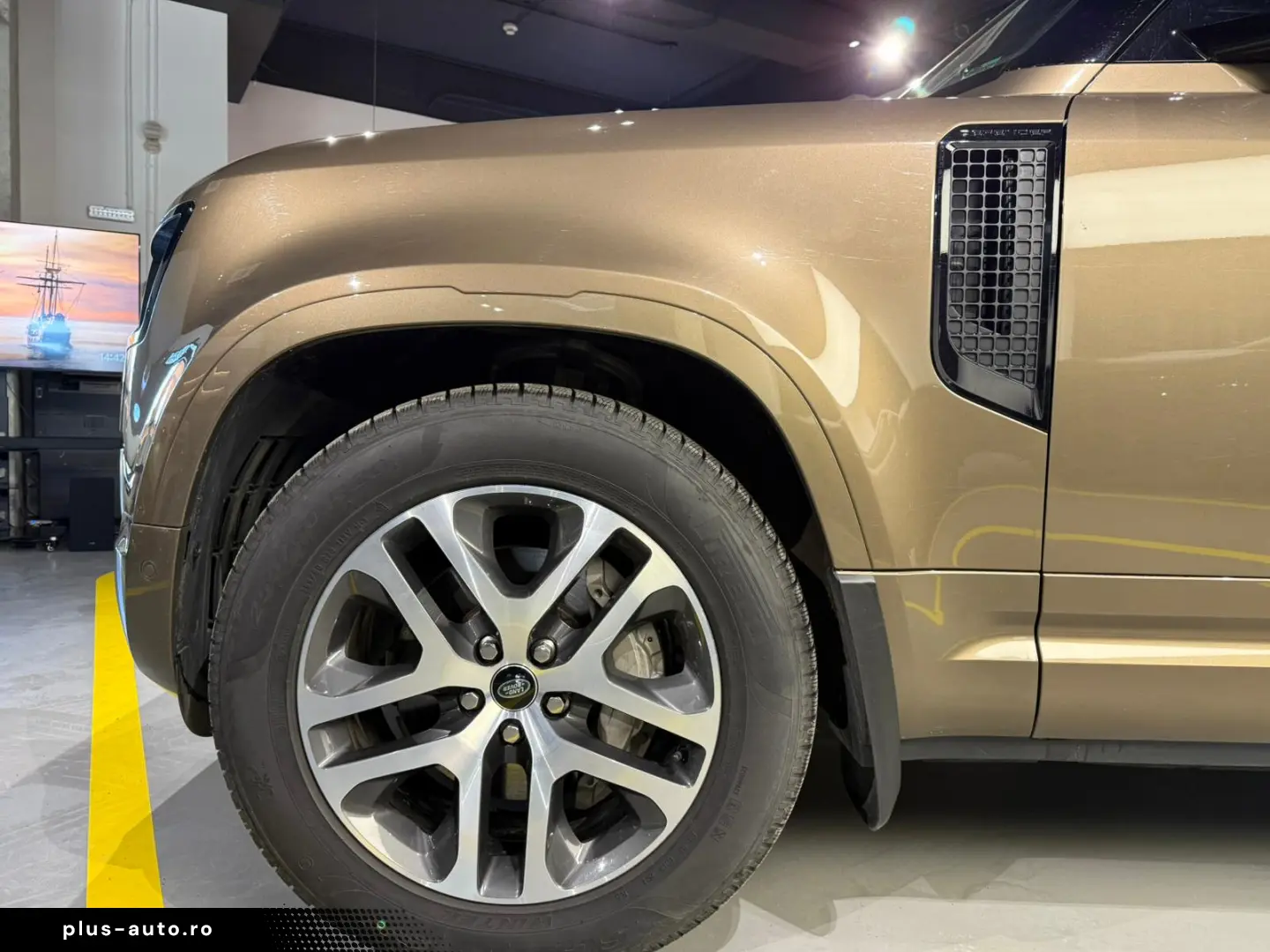 Land Rover Defender 90 2024 3.0 benzina 400CP GARANTIE