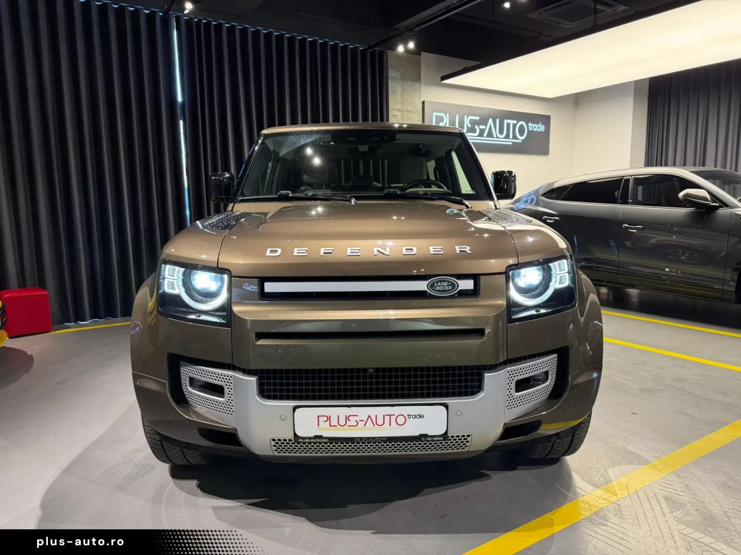 Land Rover Defender 90 2024 3.0 benzina 400CP GARANTIE