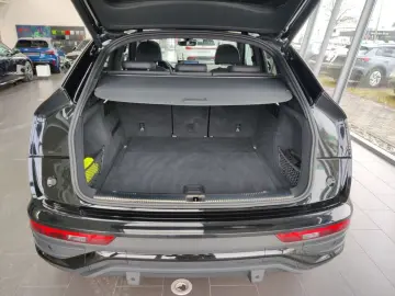 AUDI Q5 Sportback 45 TFSI qu. advanced . AHK
