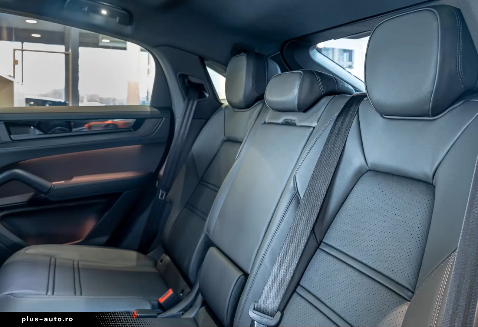 Porsche Cayenne E-Hybrid Coupe Black Edition