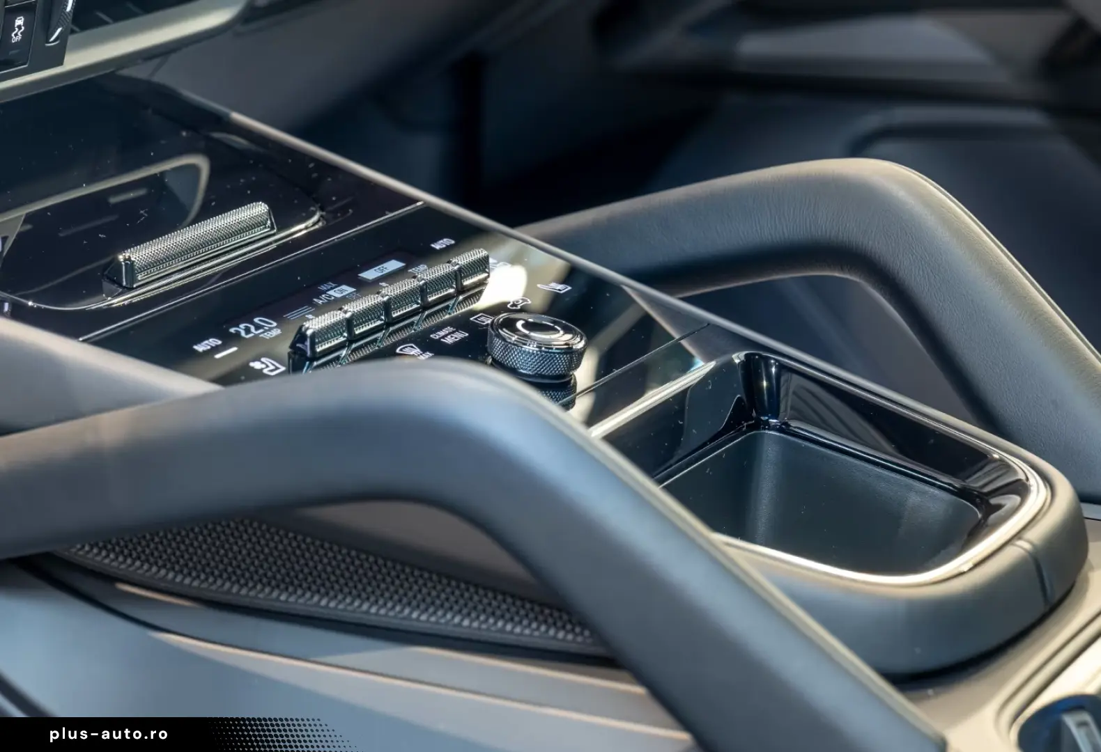 Porsche Cayenne E-Hybrid Coupe Black Edition