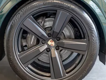 Porsche Cayenne E-Hybrid Coupe Black Edition