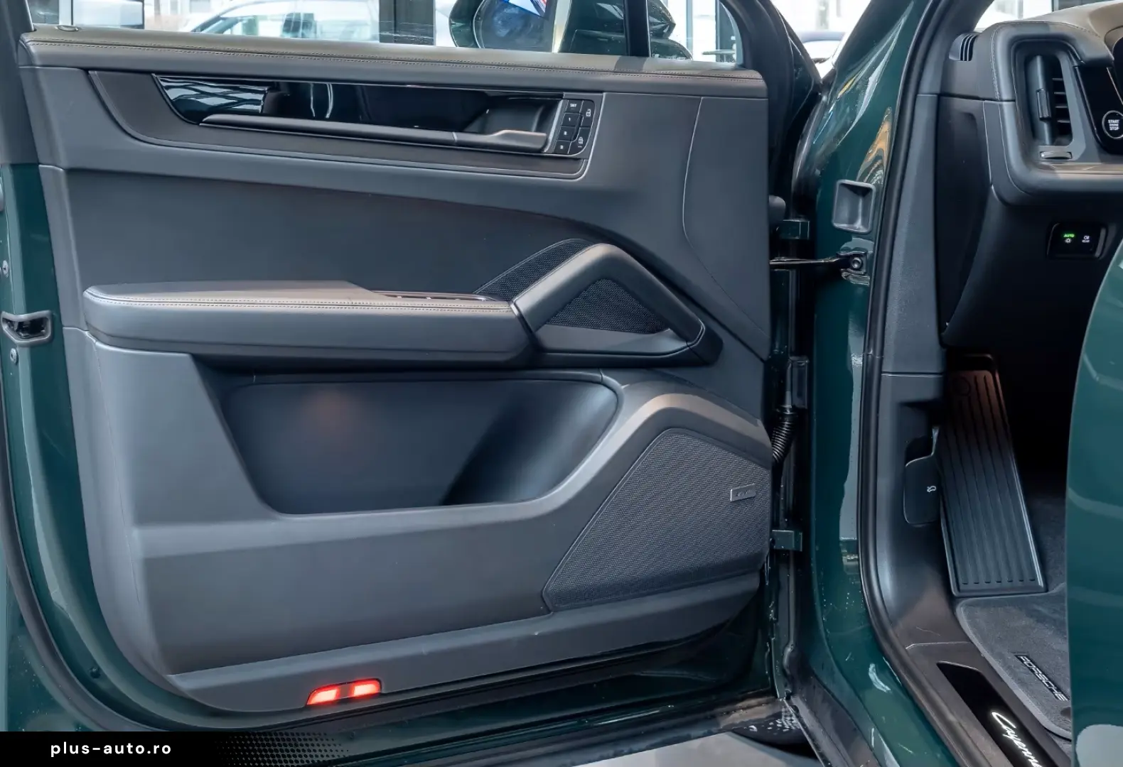 Porsche Cayenne E-Hybrid Coupe Black Edition