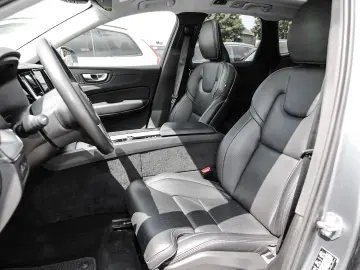 VOLVO XC60 Inscription Recharge Plug-In Hybrid AWD T8