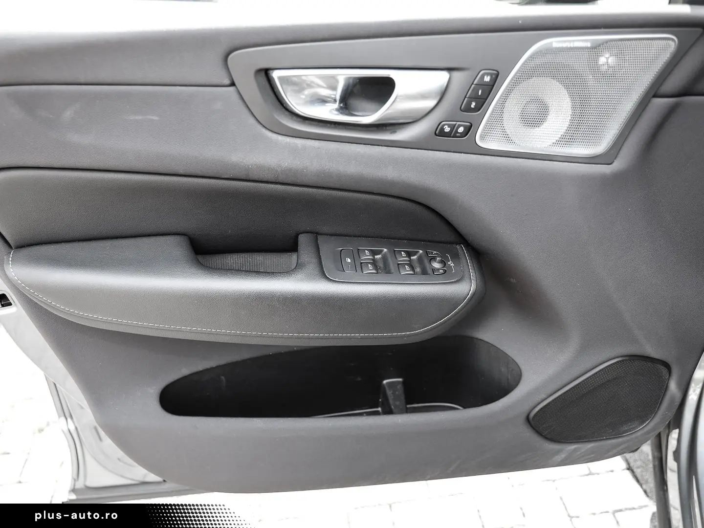 VOLVO XC60 Inscription Recharge Plug-In Hybrid AWD T8