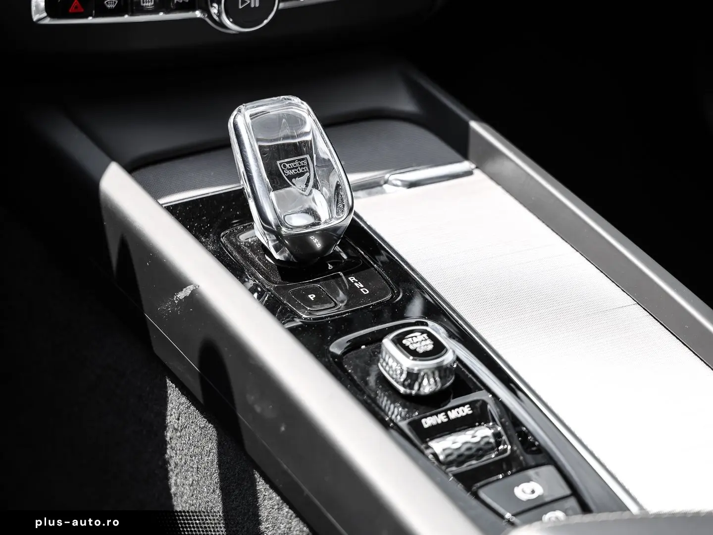 VOLVO XC60 Inscription Recharge Plug-In Hybrid AWD T8