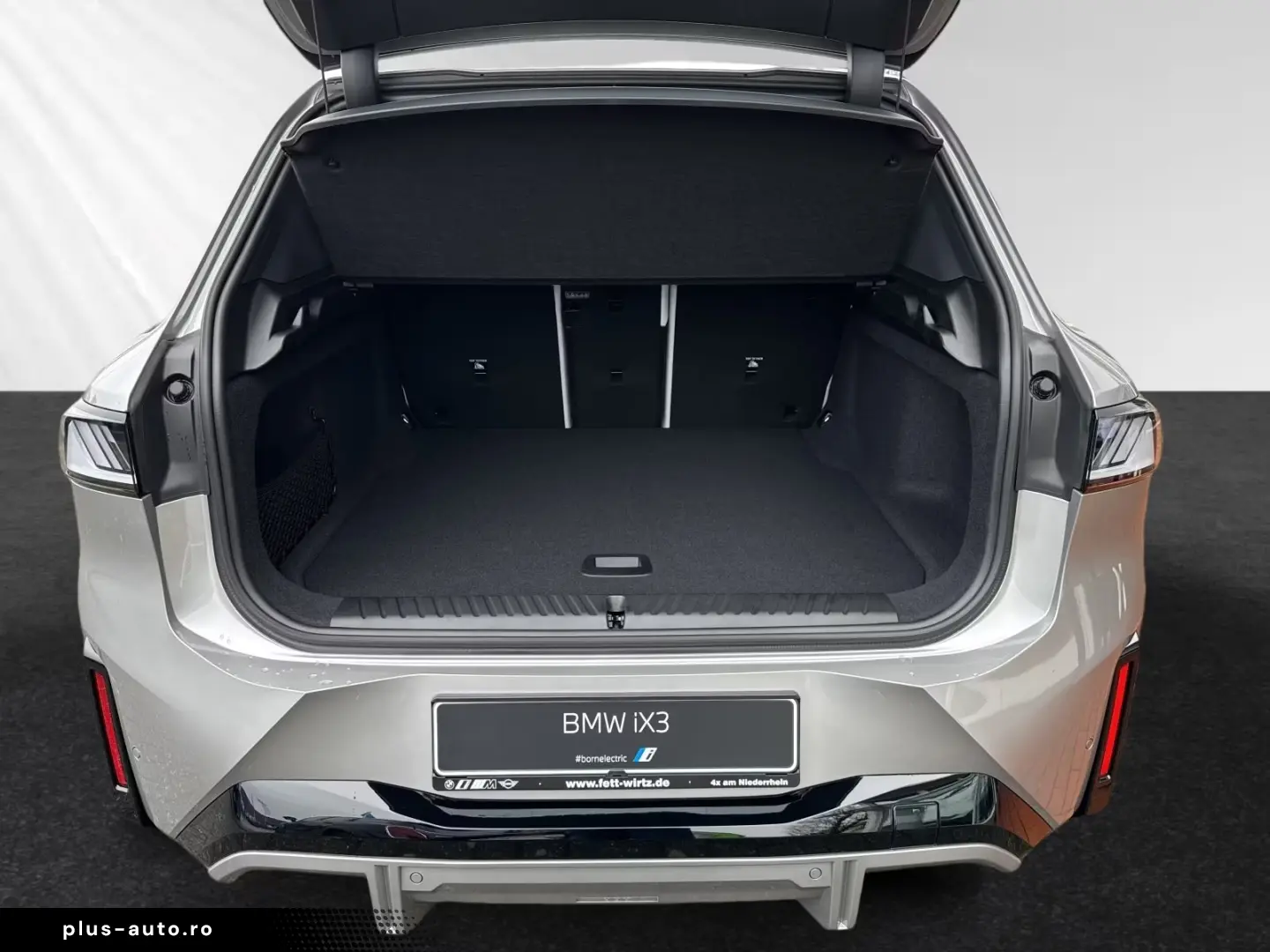 BMW iX3 50 xDrive M Sport