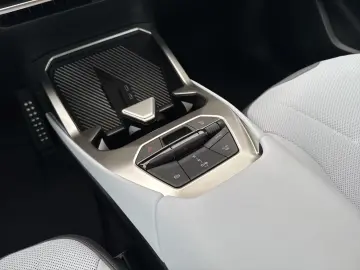 BMW iX3 50 xDrive M Sport