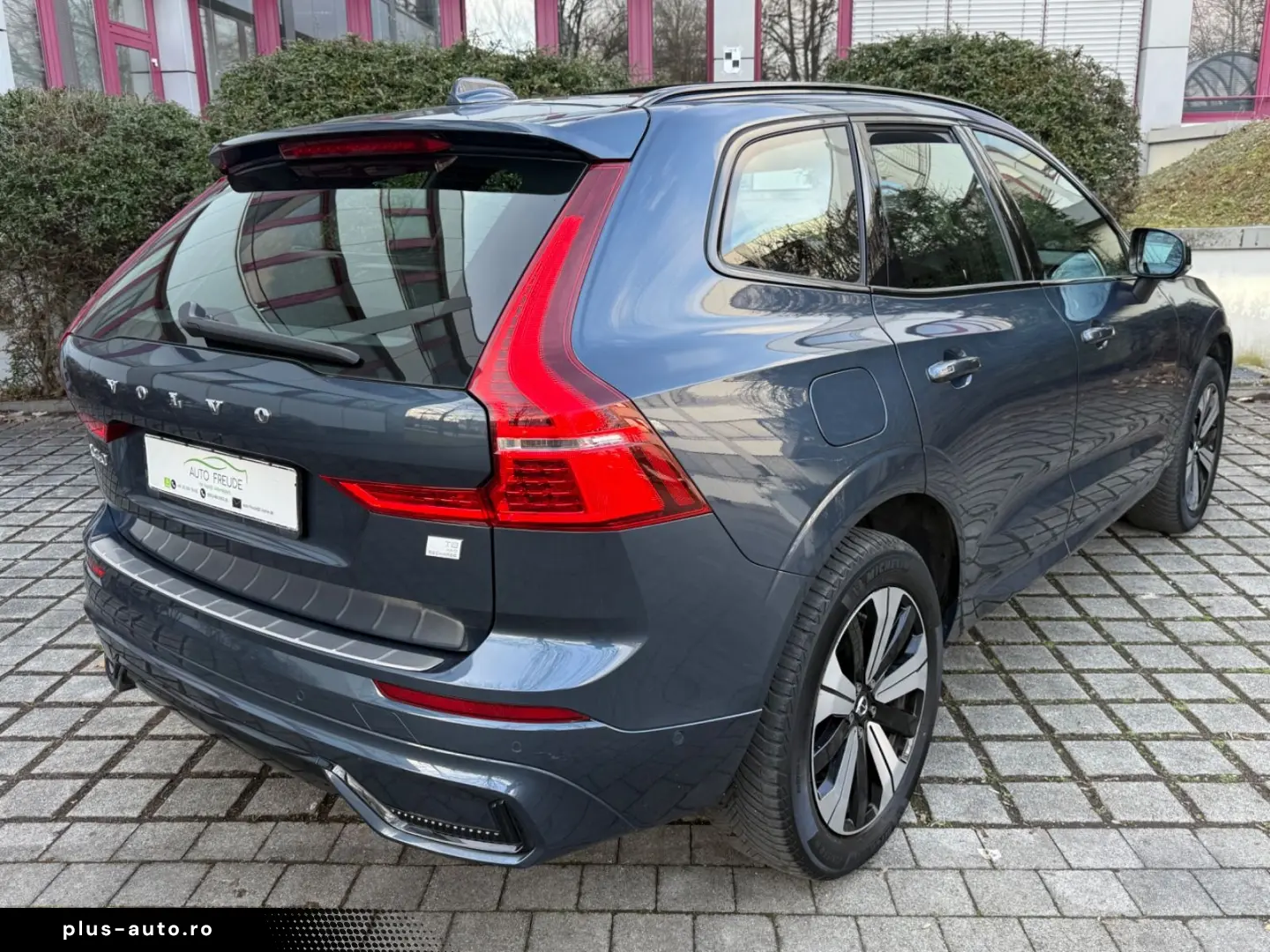 VOLVO XC60 T8 R Design AWD Pano 360  Standheizung