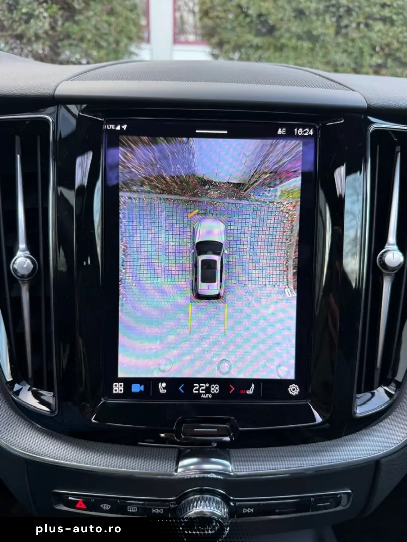 VOLVO XC60 T8 R Design AWD Pano 360  Standheizung