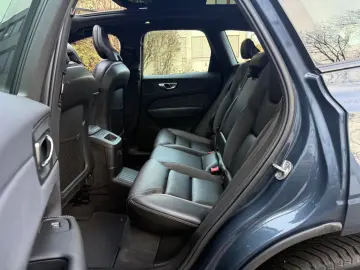 VOLVO XC60 T8 R Design AWD Pano 360  Standheizung