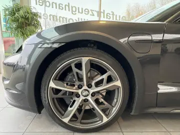 PORSCHE Taycan Cross Turismo 4 performance SOH 93%