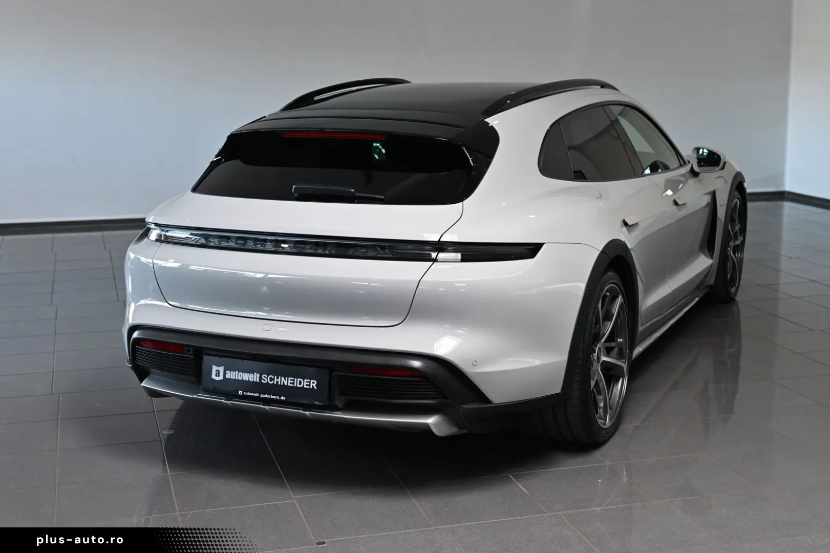 PORSCHE Taycan 4 Cross Turismo Pano ACC PASM PDLS  21