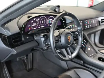 PORSCHE Taycan 4 Cross Turismo Pano ACC PASM PDLS  21