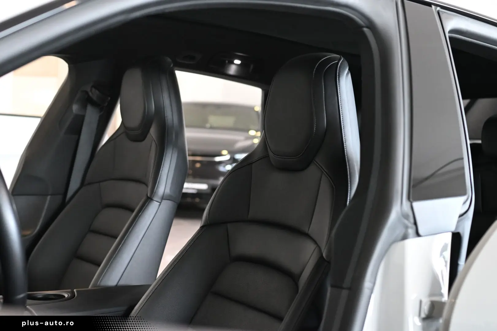 PORSCHE Taycan 4 Cross Turismo Pano ACC PASM PDLS  21