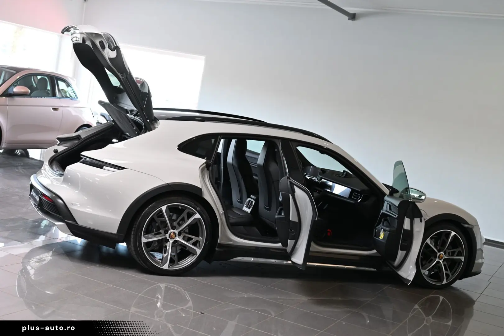 PORSCHE Taycan 4 Cross Turismo Pano ACC PASM PDLS  21