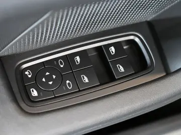 PORSCHE Taycan 4 Cross Turismo Pano ACC PASM PDLS  21