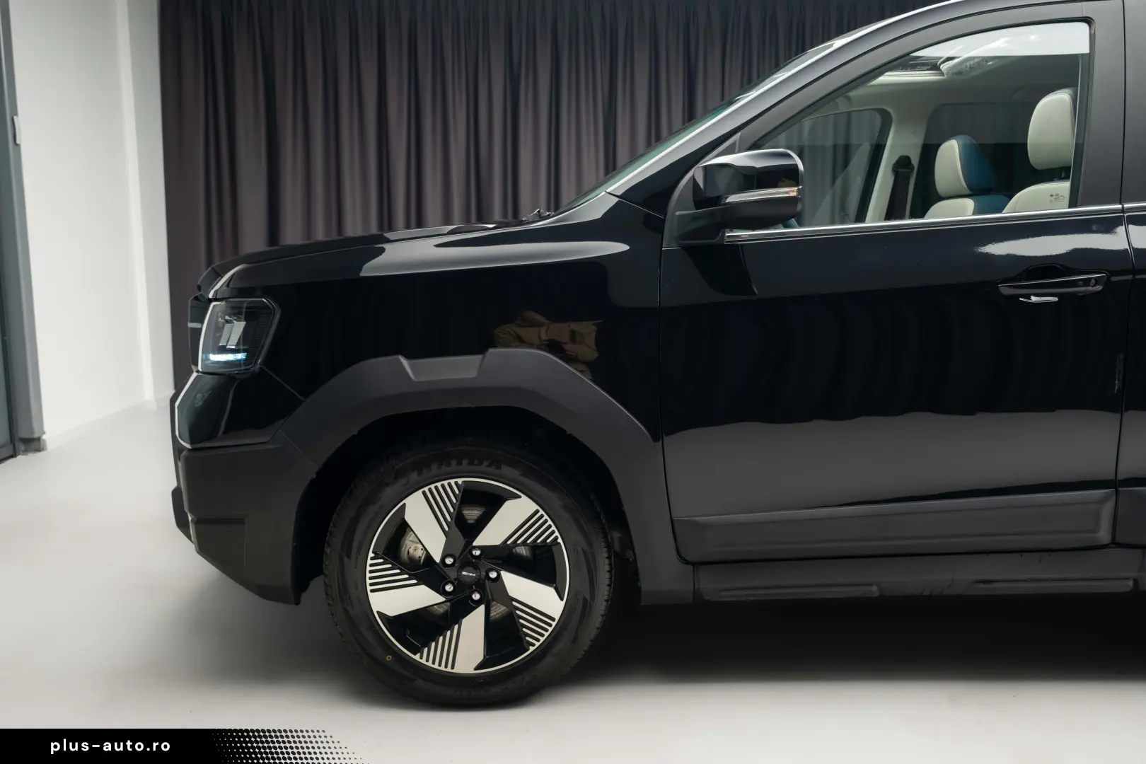 SWM G03F EDI PLUG-IN HYBRID 7 locuri