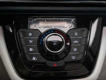 SWM G03F EDI PLUG-IN HYBRID 7 locuri