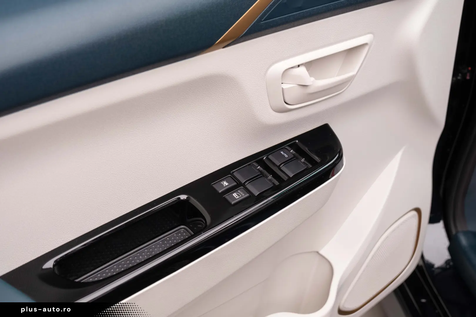 SWM G03F EDI PLUG-IN HYBRID 7 locuri