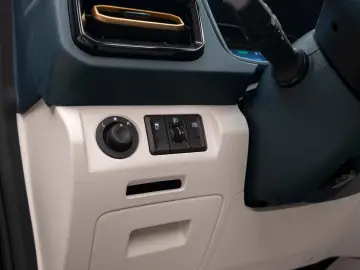 SWM G03F EDI PLUG-IN HYBRID 7 locuri