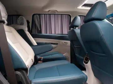 SWM G03F EDI PLUG-IN HYBRID 7 locuri