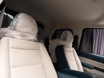 SWM G03F EDI PLUG-IN HYBRID 7 locuri