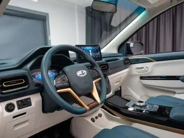 SWM G03F EDI PLUG-IN HYBRID 7 locuri