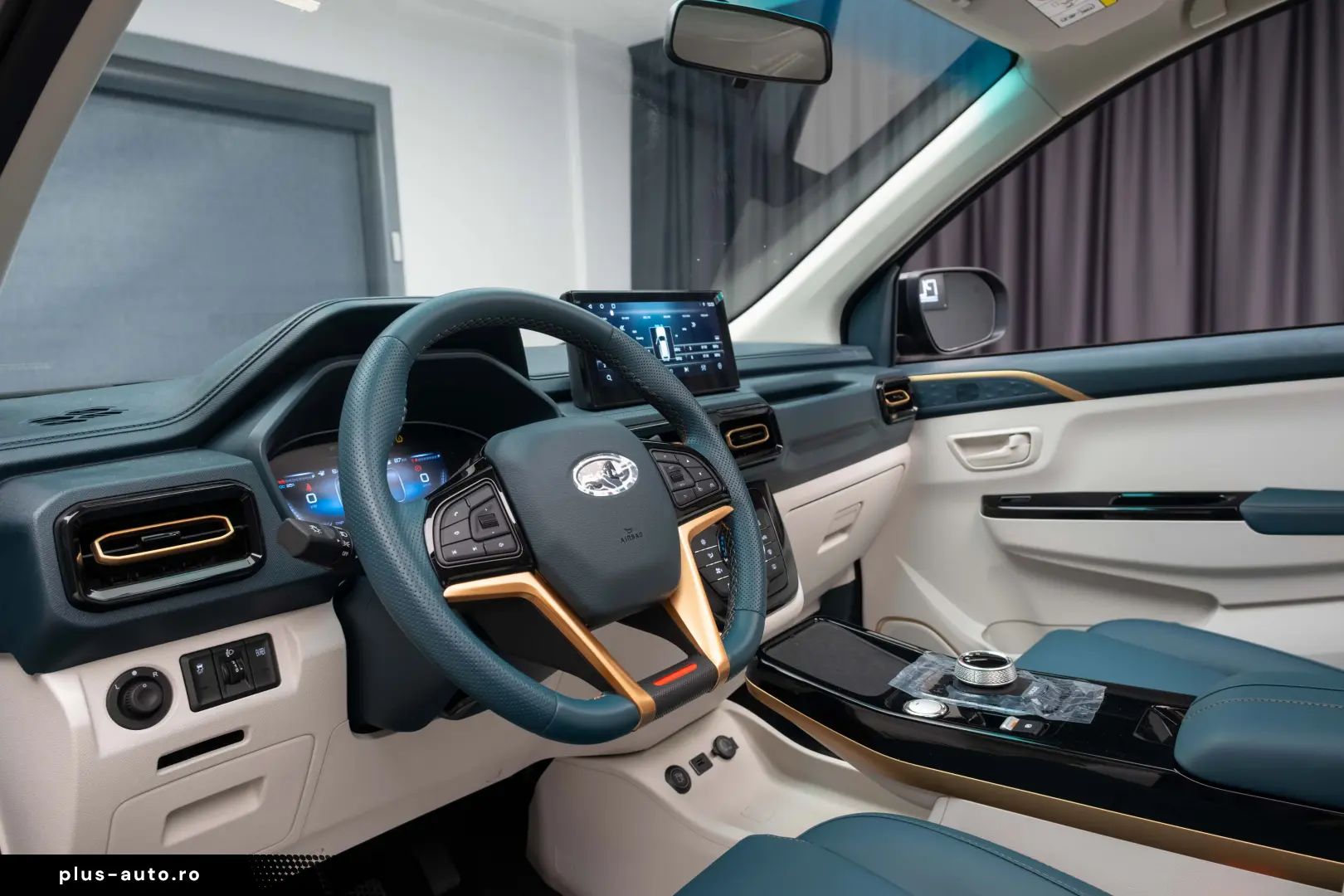 SWM G03F EDI PLUG-IN HYBRID 7 locuri