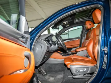 BMW X4 M40d AHK DAProf Laser Pano HeadUp 360 Grad